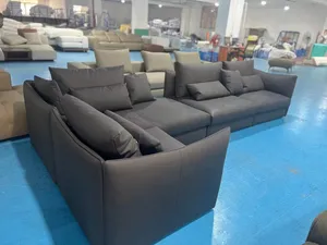 Sofa desain Italia, furnitur rumah Sofa kelas tinggi pembagi kain sofa kulit bentuk L Modern