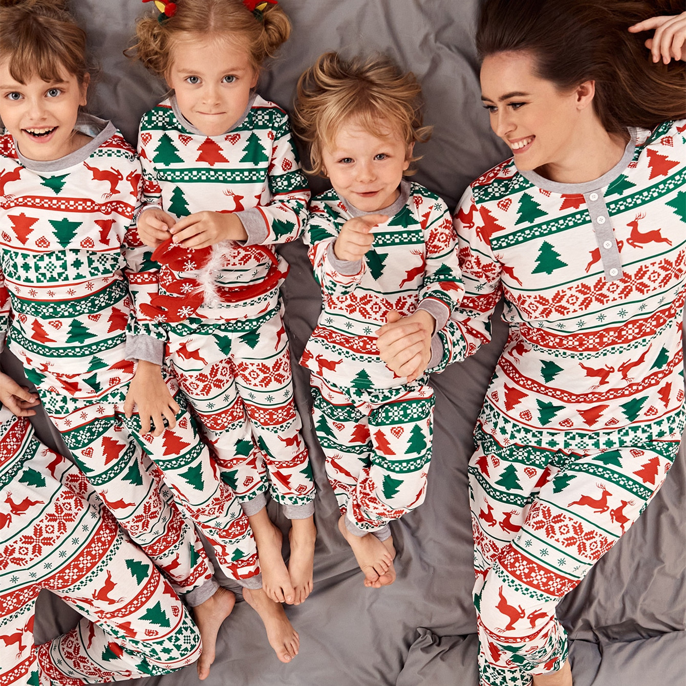 Aesthetic Xmas Pj Sets Shop Our Collection Of Christmas Pyjamas