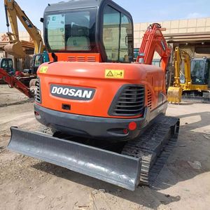 Liquidation : Excavatrice d'occasion DOOSAN DX60 de qualité supérieure en stock, livraison gratuite, vente en gros usine, DOOSAN DX60 à vendre en stock - Product Image 3