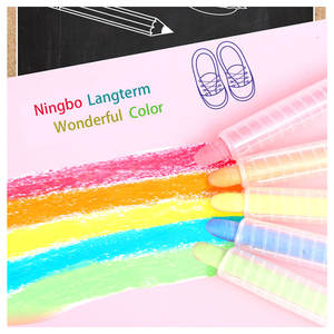 Ensemble de <span class=keywords><strong>craie</strong></span> sans poussière soluble dans l'eau effaçable 12 couleurs personnalisées pour l'écriture et la peinture scolaires pour enfants griffonnage avec <span class=keywords><strong>porte</strong></span>-<span class=keywords><strong>crayon</strong></span> - Product Image 1