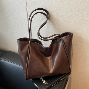 Bolso de Hombro de Cuero Suave para Mujer, Estilo Retro, Gran Capacidad, Versátil, de Alta Gama, para Viajes Diarios - Product Image 3