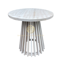 Best-seller Designs nordiques Table à manger Meubles de maison Ensemble table à manger en bois Table à manger d'appartement