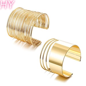 Collection <span class=keywords><strong>de</strong></span> bagues en métal <span class=keywords><strong>doré</strong></span> HY, 8 bandes empilables uniques <span class=keywords><strong>pour</strong></span> un look superposé, <span class=keywords><strong>bijoux</strong></span> cadeau - Product Image 5