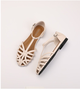 Sandalias romanas de verano para mujer, a la moda, para vacaciones, tejidas, con punta abierta, transpirables, con un solo botón. - Product Image 3