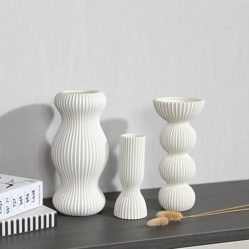 Оптовая продажа, ваза для белой цветочной композиции в скандинавском стиле, современное офисное настольное украшение, керамические цветочные вазы с ручкой