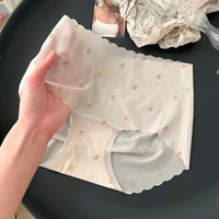 Culotte en soie glacée aux fraises ultra-mince sans couture pour femme Culotte mi-taille à séchage rapide antibactérienne pour les étudiants