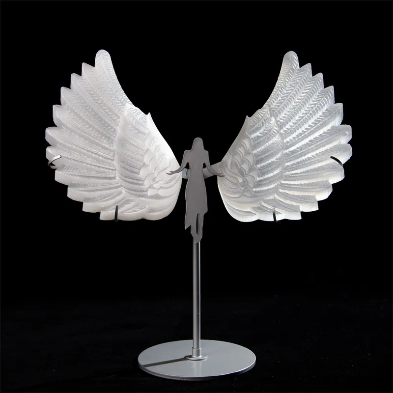 人気のデザイン工芸品手彫りクリスタル工芸品装飾用天然セレナイト翼