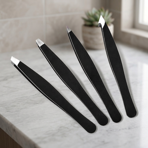 Pince à épiler professionnelle personnalisée en acier inoxydable doré pour sourcils, avec brosse inclinée et peigne pour cils – Instruments médicaux de qualité supérieure - Product Image 3