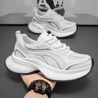 Nouvelles chaussures respirantes pour hommes, chaussures de sport pour hommes, tendance et polyvalentes, à semelle épaisse, rehaussantes, décontractées, style running, chaussures de papa