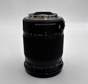 เลนส์ 18-300mm f/3.5-6.3 DC MACRO OS HSM EF จากคอลเลกชันส่วนตัว— ใช้งานได้เต็มประสิทธิภาพ, กระจกสะอาด, สำหรับผู้ซื้อจริง - Product Image 2