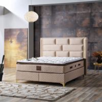 Lit double au design moderne avec cadre en bois massif taille super king et tête de lit en tissu