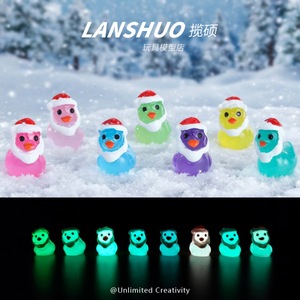 ของตกแต่งรูปเป็ดคริสต์มาสเรซิ่น 3 มิติ ยี่ห้อ Lanshuo พร้อมไฟ LED รูปทรงซานต้า วัสดุสำหรับทำเครื่องประดับ DIY สำหรับตกแต่งห้องนั่งเล่น - Product Image 2