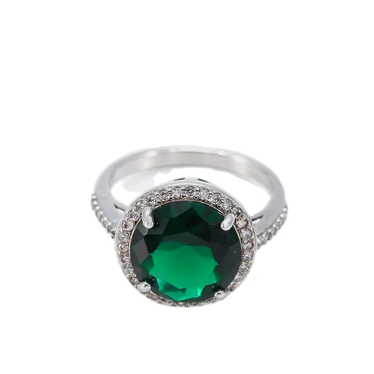 エメラルドジェムストーンリング女性ニッチデザイン軽量高級高感覚個性レトロ婚約指輪