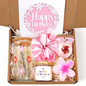 Caja de Regalo de Cumpleaños para Mujeres y Niñas con Vaso de Vidrio Floral, Vela Aromática, Paño de Baño de Seda y Pulsera de Cuentas - Product Image 2
