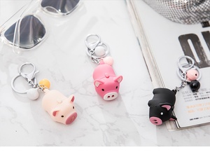 Porte-clés LED design cochon, avec lampe torche et son, jouets créatifs pour enfants, porte-clés son et lumière dessin animé cochon avec anneaux porte-clés - Product Image 5