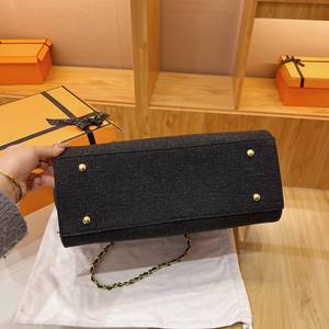 Sac fourre-tout en toile brodé tendance <span class=keywords><strong>de</strong></span> rue, style français léger et luxueux, fermeture éclair, moyen, portable, pour les trajets quotidiens, nouveauté 2025 - Product Image 6