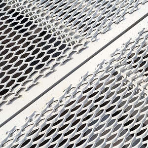 Panneaux de treillis métallique expansé haute résistance en gros pour clôtures de sécurité, passerelles et applications architecturales - Product Image 1