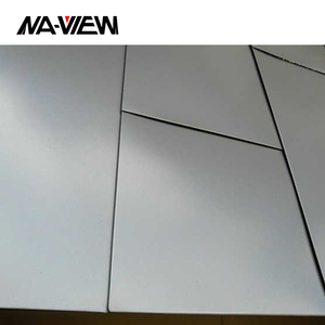 Décoration de plafond moderne de bureau perforé Panneaux de plafond en <span class=keywords><strong>tube</strong></span> carré Conception de panneaux de plafond en aluminium isolés - Product Image 5