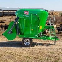 Landwirtschaftlicher TMR-Futtermischwagen Traktor-gezogene Total-Mixed-Ration-Vorbereitungsmaschine Rinderfarm-Mischer mit Lader und Förderband