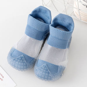 Scarpe calzino per bambini con suola <span class=keywords><strong>in</strong></span> <span class=keywords><strong>gomma</strong></span> antiscivolo da pavimento per bambini per bambini e bambine scarpe da passeggio - Product Image 2
