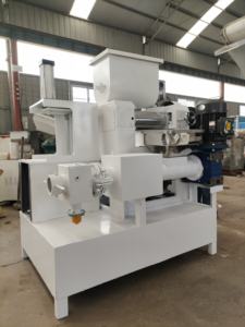 Machine extrudeuse pour la fabrication de mini-savons en Afrique du Sud - Product Image 1