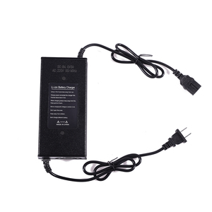 Venta al por mayor 72V 20Ah Fast Li cargador de batería portátil impermeable bicicleta eléctrica Scooter cargador 125W/150W de potencia de salida OEM DC puerto - Product Image 1