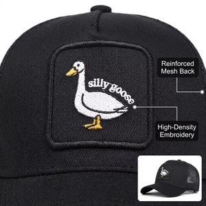 Casquette Trucker Rétro 5 Panneaux en Mousse et Maille avec Patch Brodé Silly Goose, Logo Personnalisé OEM ODM, Faible MOQ, Échantillonnage Rapide - Product Image 3