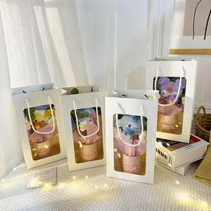 Sac à main en forme de poupée en laine mignonne 520 pour la saison des diplômes, avec un ensemble pour mariage et anniversaire - Product Image 4