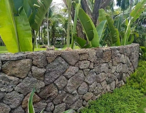 Revêtement de mur en pierre aléatoire de placage de pierre de roche de lave volcanique de Lavastone gris noir naturel motif fou - Product Image 1