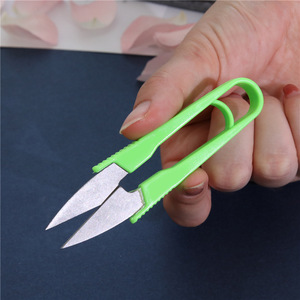 10-piece sewing <b>kit</b> with gold-tailed needles, large household sewing <b>tools</b>, ruler, portable travel sewing needle and thread <b>bag</b> - Product Image 4
