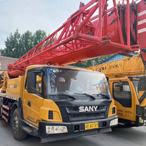 รถบรรทุกมือสอง sany stc250 25ton รถเครนเคลื่อนที่แขนบูมไฮดรอลิก 4x4 รถบรรทุกติดเครน STC250 - Product Image 1