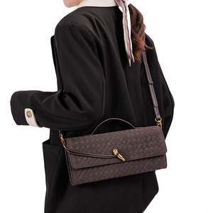 Bolso de Mano Personalizado de Fábrica, Bolso Versátil de Terciopelo Tejido Cruzado, Bolso de Hombro Único - Product Image 2