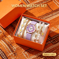 Ensemble de luxe 5 pièces : Montre pour femme avec 4 bracelets, cadran Amour Éternel, perles dorées et marguerites – Parure de bijoux tendance pour femme