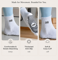 Chaussettes de sport antidérapantes pour femmes, respirantes, en coton tricoté, chaussettes de yoga, design personnalisé, chaussettes de sport personnalisées pour le Pilates et le yoga