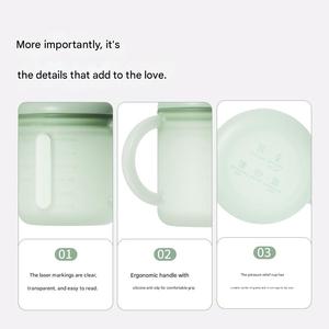 Juego de Platos de Silicona Personalizados para Niños, Incluye Vasos para Snacks, Baberos, Mordedores y Vasos Antiderrames con Múltiples Opciones de Combinación - Product Image 5