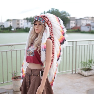 Colorido tocado indio hecho a mano con plumas, varios estilos, elementos tribales, sombrero de jefe salvaje, accesorio para actuaciones en bares y escenarios - Product Image 4