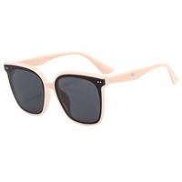 Vente chaude en gros femmes hommes lunettes de soleil durables carré mode UV400 lentilles rétro Vintage lunettes de soleil