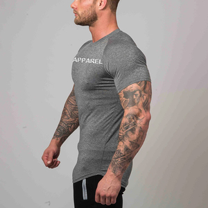 <span class=keywords><strong>T</strong></span>-shirt de sport technique noir pour homme, personnalisé avec logo, vente en gros, é<span class=keywords><strong>t</strong></span>é, coupe oversize, séchage rapide, doux, pour activités de plein air, collection 2026 - Product Image 2