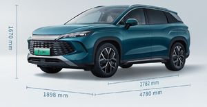 รถยนต์ไฟฟ้าไฮบริด BYD Song L DM-i มือสอง ขายดี รถ SUV 5 ประตู 5 ที่นั่ง ขับเคลื่อน 4 ล้อ รุ่นที่ 4 ระบบขับเคลื่อนพวงมาลัยซ้าย รถยนต์พลังงานใหม่ - Product Image 6