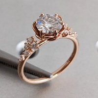 1 Karat runder, floraler Cluster-Verlobungsring mit seitlichen Labor-Diamanten, 10K/14K/18K massives Roségold, IGI-zertifiziert, CVD/HPHT, individuell anpassbar