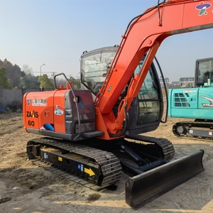 Miniexcavadora Hitachi ZX60 usada, tipo oruga importada, caja de cambios esencial, componente central, motor, motor, bomba, engranaje, 1 año de garantía - Product Image 4
