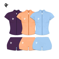 Ensemble de vêtements de sport 2 pièces pour le yoga et la gym, veste courte zippée à manches courtes, short taille haute, tenue de sport pour femmes
