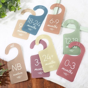 Percha acrílica personalizada para dividir la ropa, colgador cortado con láser, tipo colgante, gancho divisorio para armario de guardería de bebé, armario de tiendas - Product Image 2