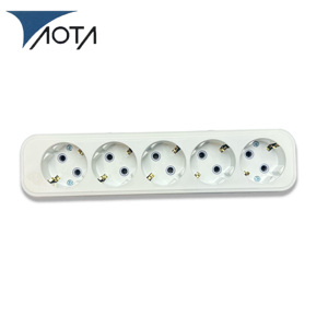 Multipresa Industriale Standard Europeo con <span class=keywords><strong>5</strong></span> Prese, Cavo da 3m, Alta Efficienza Energetica - Product Image 3