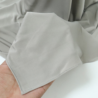 Nouveautés Hijab en Jersey Fluide, Belles Coutures, Ourlet Roulé Fin, Points Impeccables, Non-Transparent avec un Éclat Subtil pour Femmes Musulmanes