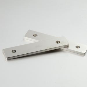 Bloque cuadrado de neodimio N35 e imán de agujeros avellanados planos redondos con base magnética de agujeros de tornillo - Product Image 4