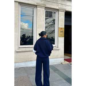 Conjunto de traje azul marino para mujer con detalle de cremallera - Product Image 1