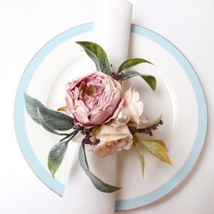 Fleur artificielle <span class=keywords><strong>rond</strong></span> <span class=keywords><strong>de</strong></span> <span class=keywords><strong>serviette</strong></span> Rose anneau <span class=keywords><strong>de</strong></span> <span class=keywords><strong>tissu</strong></span> <span class=keywords><strong>de</strong></span> style occidental dîner <span class=keywords><strong>tissu</strong></span> boucles <span class=keywords><strong>de</strong></span> <span class=keywords><strong>serviette</strong></span> - Product Image 5