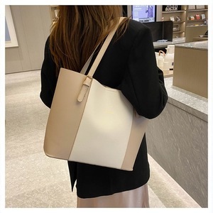 La nuova Tote Bag Casual e alla moda della ragazza primaverile di grande capacità e la borsa <span class=keywords><strong>a</strong></span> spalla singola sembrano eleganti se trasportate <span class=keywords><strong>a</strong></span> <span class=keywords><strong>mano</strong></span> - Product Image 3