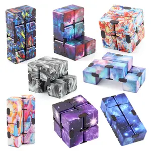 Benutzer definiertes Mini-Würfel-Zappel spiel für Kinder und Erwachsene Dekomprimiertes Spielzeug Hot Selling Infinity Cube Zappeln Spielzeug Infinite Cube